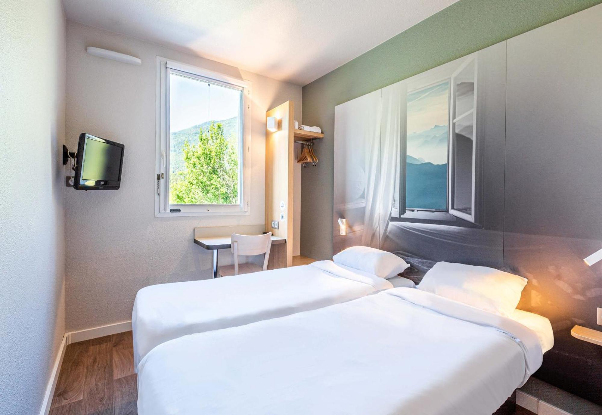 B&B Hotel Saint Jean De Maurienne Sainte-Marie-de-Cuines Εξωτερικό φωτογραφία