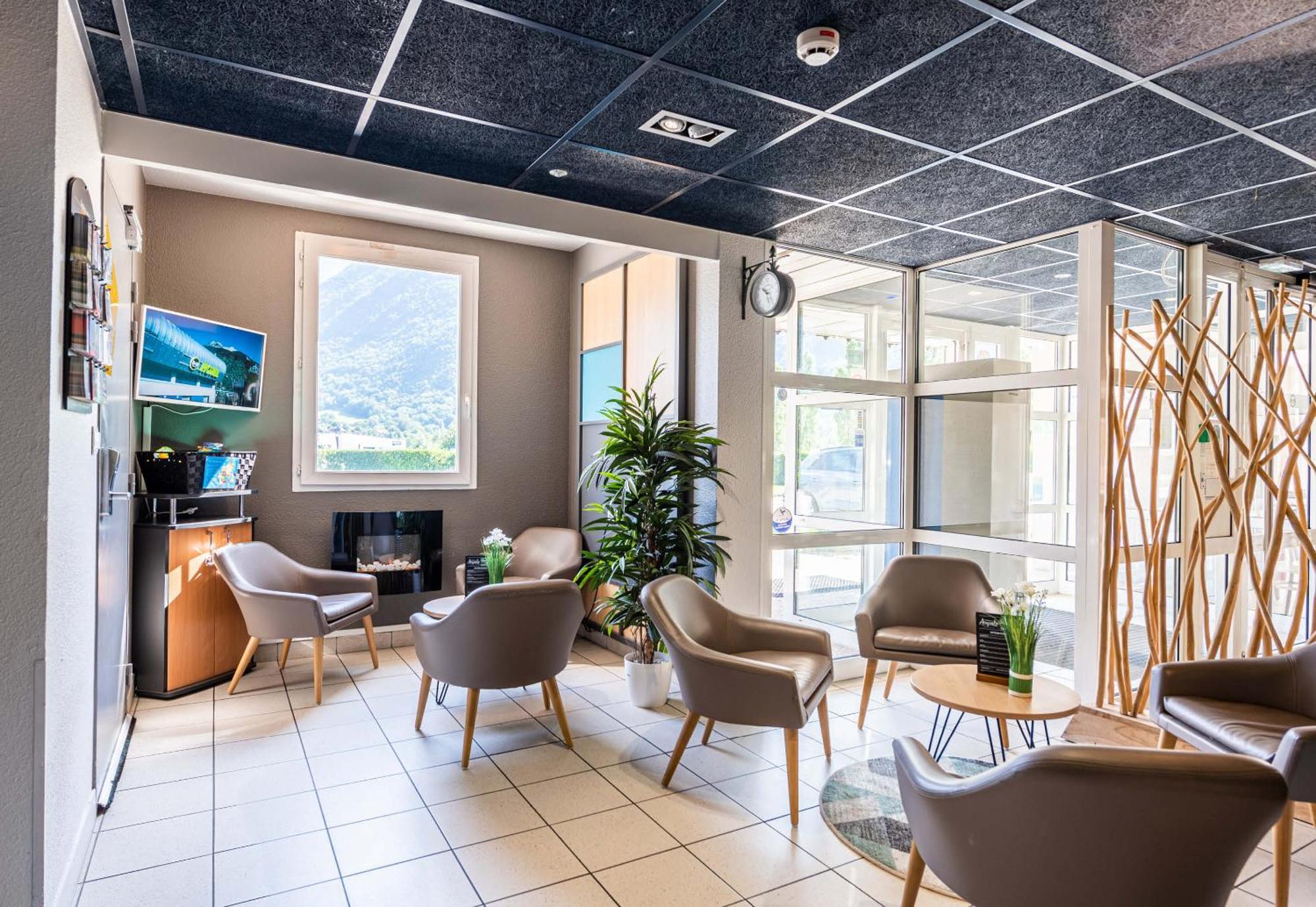 B&B Hotel Saint Jean De Maurienne Sainte-Marie-de-Cuines Εξωτερικό φωτογραφία